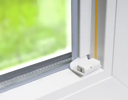 Klebeleisten von Window Fashion Window Fashion Klebeleisten – stabile Montage für Plissees