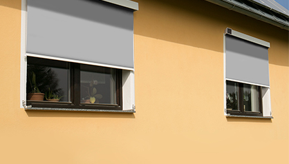 Außenrollo Waermeschutz mit Außenrollos