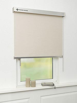 Verdunkelungsrollo Reticolo Dark 25.01 Fensteransicht