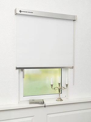 Verdunkelungsrollo Scerzo Dark 27.01w Fensteransicht