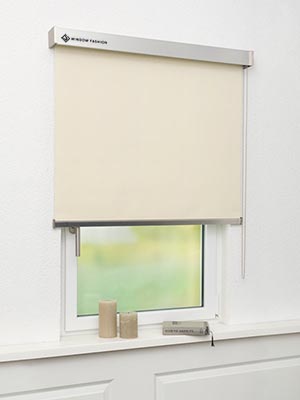 Verdunkelungsrollo Scerzo Dark 27.25 Fensteransicht
