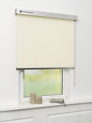 Verdunkelungsrollo Scerzo Dark 27.03 Fensteransicht