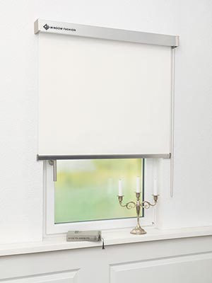 Verdunkelungsrollo Subtle 78.01 Fensteransicht