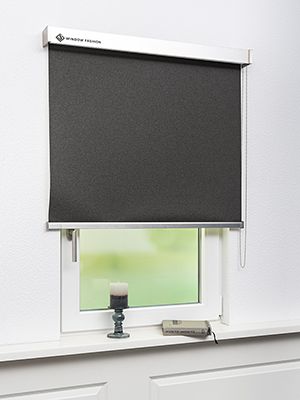 Verdunkelungsrollo Murica Dark 85.05 Fensteransicht