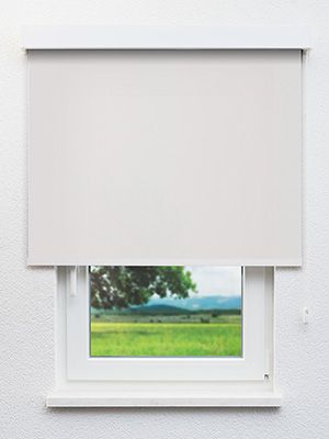 Verdunkelungsrollo Plain 02.227 Fensteransicht