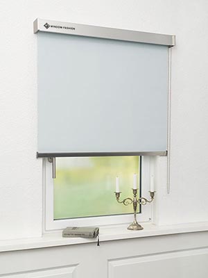 Verdunkelungsrollo Scerzo Dark 27.07 Fensteransicht