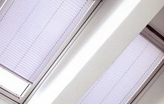 Dachfensterplissees im Raumtextilienshop finden